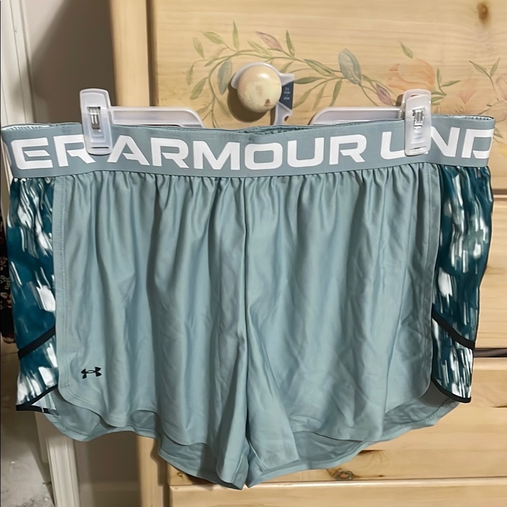 Under Armour Green Athletic Shorts Lightweight Performance